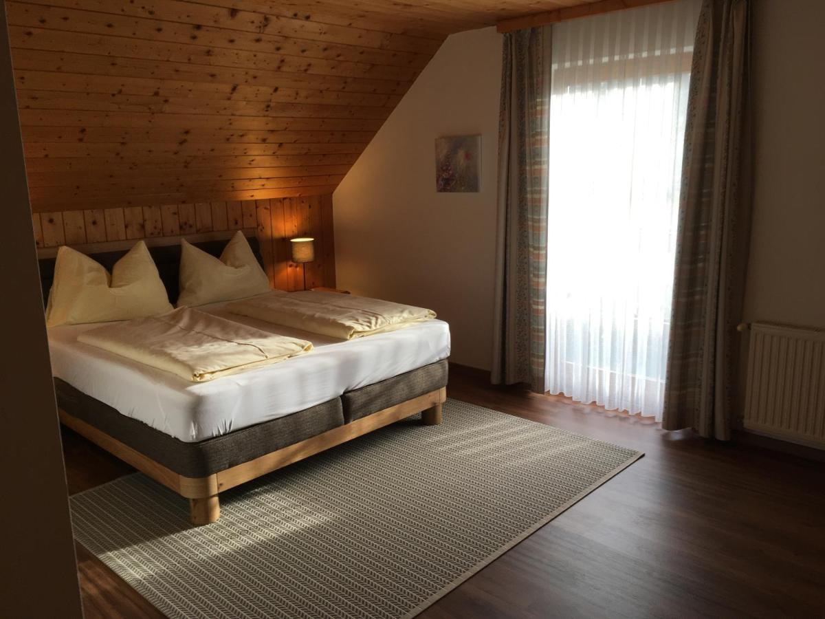 Bed and Breakfast Gerstbreinhof Bad Sankt Leonhard im Lavanttal Esterno foto